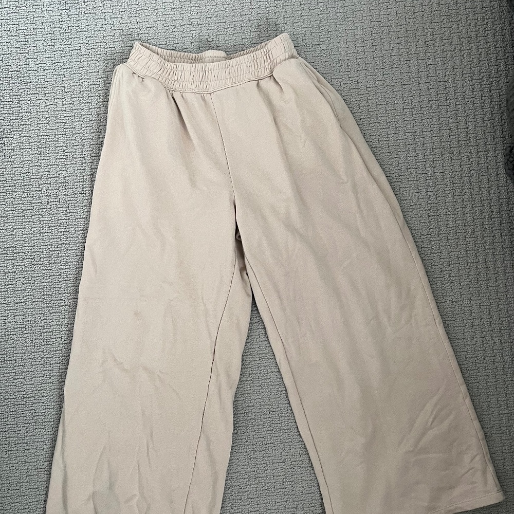 Wide leg sweatpants